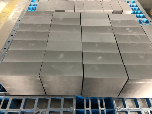 Grafite isostatica di grado industriale per l'industria dell'alluminio Densità 1,75 g 1,80 g 1,85 g/cm3