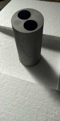 Formazione di forme di grafite stampata per la fusione continua di ottone/rame