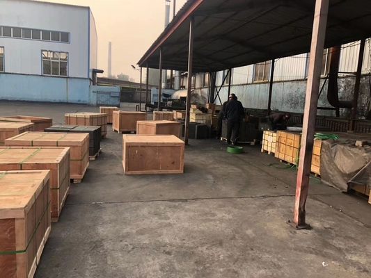 Grafite di grado industriale modellato 1,75 g/cm3 Blocco di grafite 740*400*2300mm