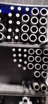 Alta densità interno rivestito di grafite diverse dimensioni per la fusione continua di ottone 1.85g