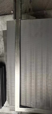 Formazione di piastre di grafite stampate per grafite di carbonio ad alta purezza