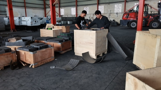 Contenuto di carbonio 1,85 g/cm3 Lastra di grafite moltiplicata a grani fini per blocchi di grafite pura
