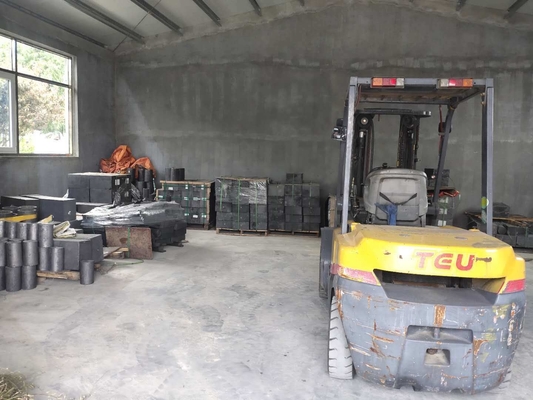 Stampo di grafite di rame personalizzato per forno di fusione di ottone professionale e liscio all'interno