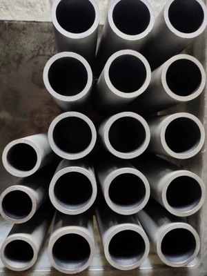 Forme differenti personalizzate Stampo di grafite per la fusione in ottone all'interno molto liscia DC-1.85