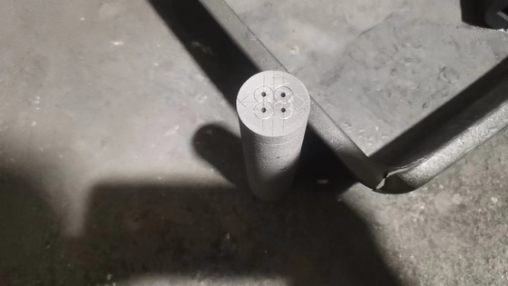 Densità di carbonio 100% 1,78 g/cm3 1,85 g/cm3 Matrice di grafite per ottoni di fusione continua
