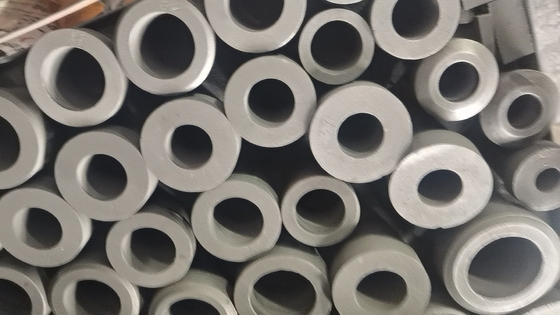 Densità di carbonio 100% 1,78 g/cm3 1,85 g/cm3 Matrice di grafite per ottoni di fusione continua