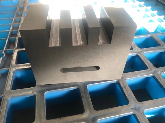 Rotore di grafite isostatico resistente alle alte temperature 1.85g personalizzato per forno a vuoto