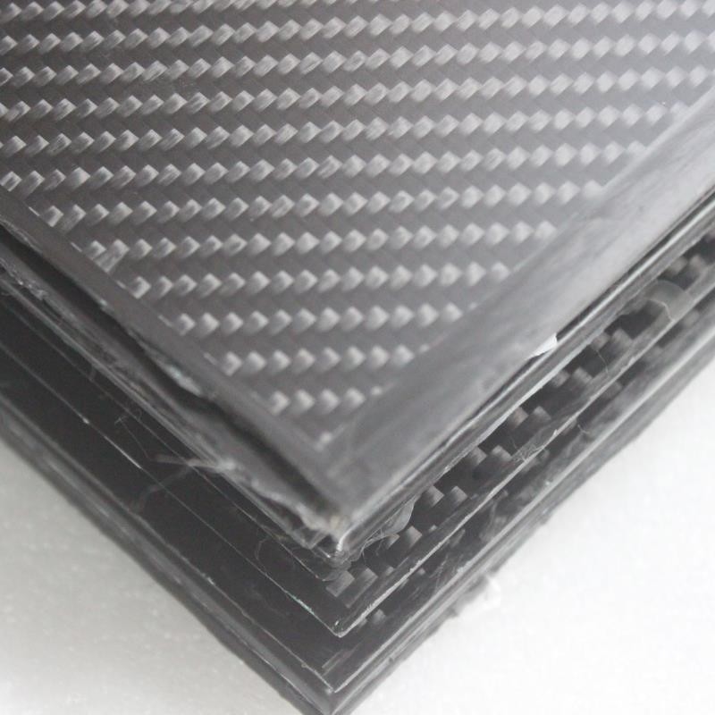 1mm 2mm 3mm fino a 10mm Lastra di fibra di carbonio 3k tessuta e personalizzazione con supporto USD