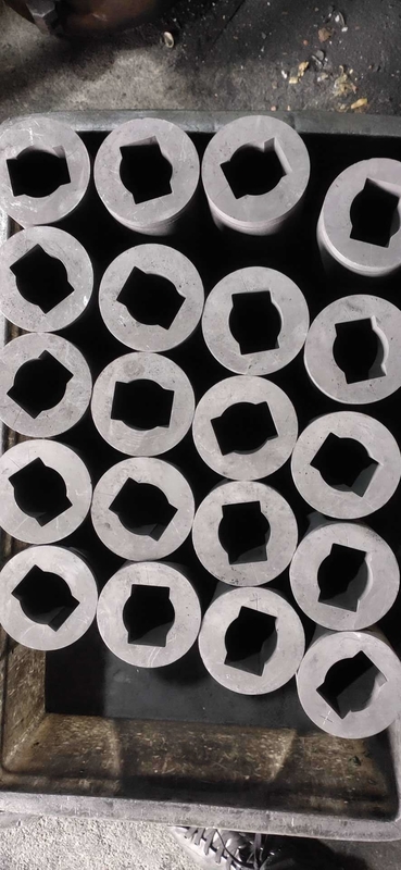 7-10 Ohm Resistenza all'interno di rivestimento Grafite muffa per la fusione di ottone 1.85g/cm3 Perfetto