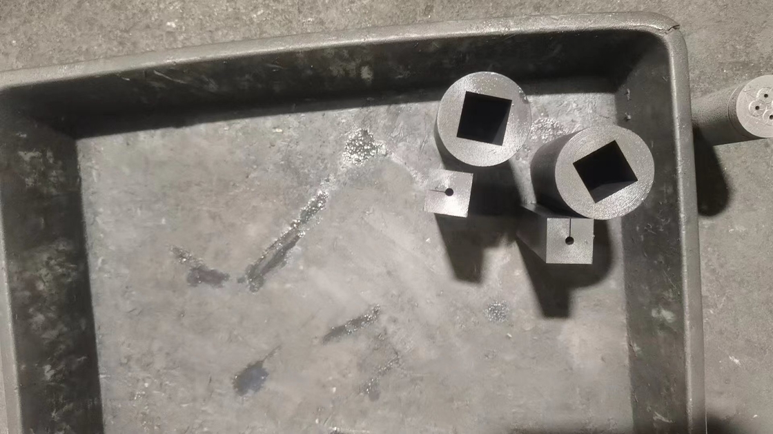 Densità di carbonio 100% 1,78 g/cm3 1,85 g/cm3 Matrice di grafite per ottoni di fusione continua